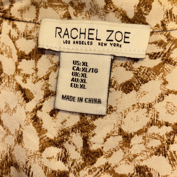 Rachel Zoe woman’s blouse. XL  Button front, collar, elastic wrists - Picture 3 of 6
